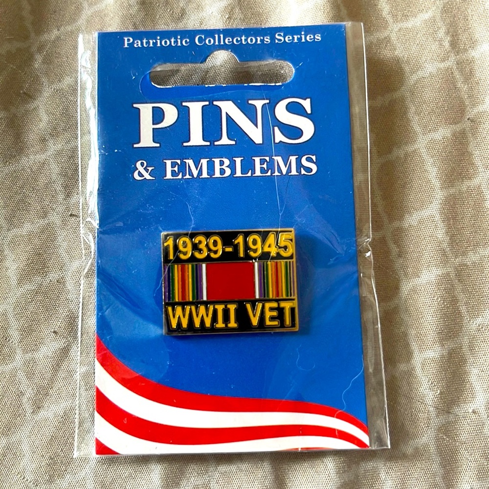 1939-1945 WWII VET pin